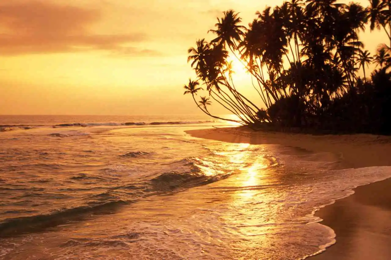 hikkaduwa-beach-down-south-sri-lanka