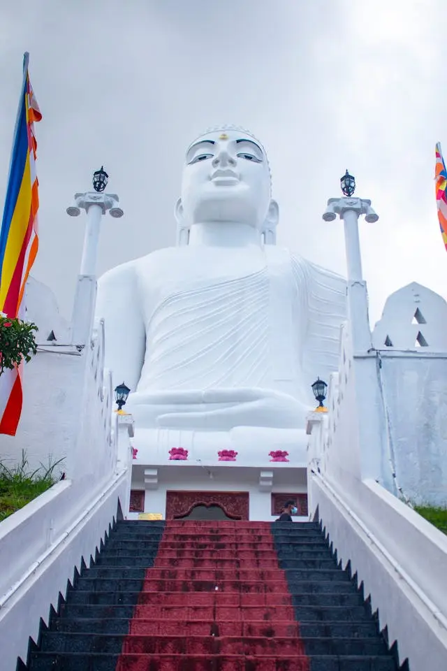 kandy-sri-lanka-bahirawakanda-temple-white-buddha-statue