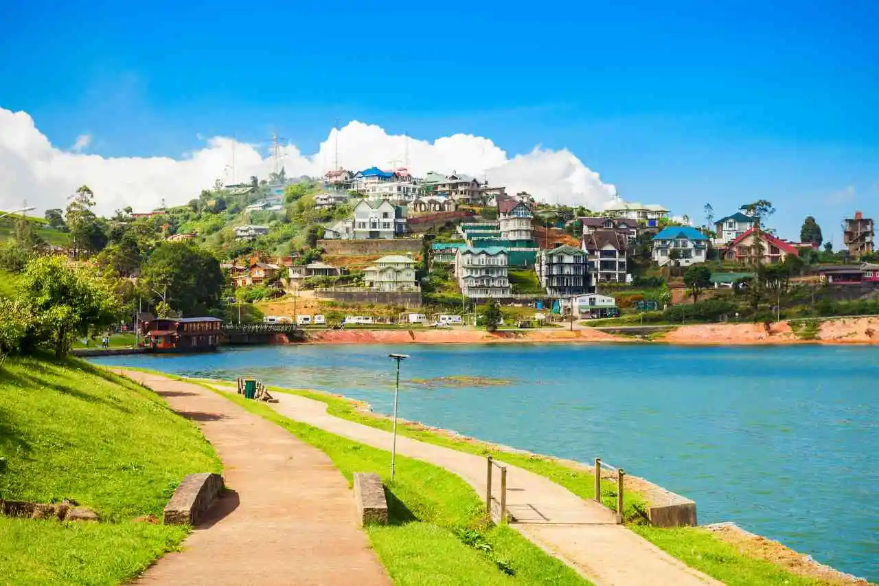 nuwara-eliya-gregory-lake-park-sri-lanka