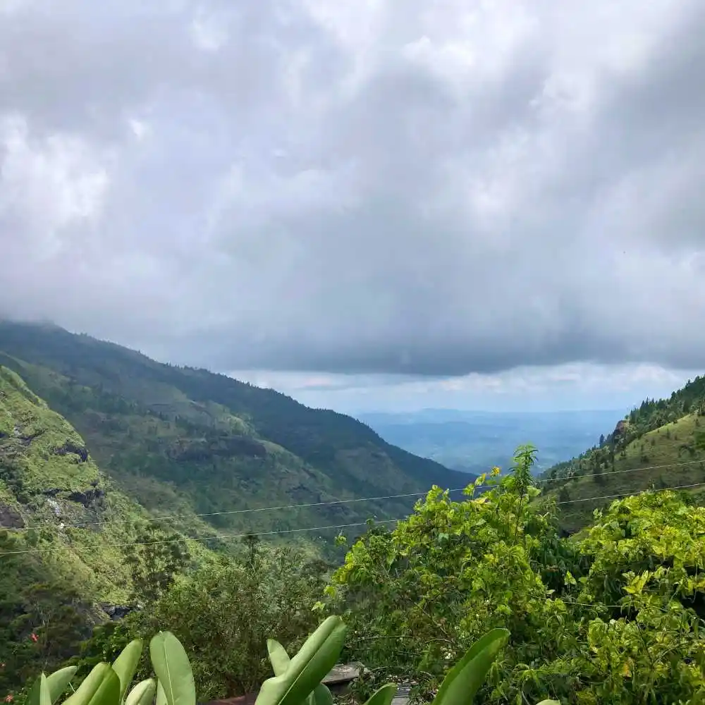 serendib-events-and-tours-management-sri-lanka-tour-operator-mountains