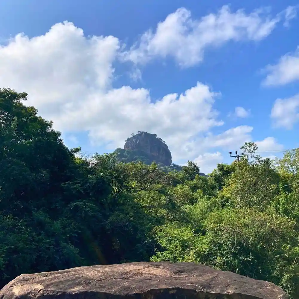 serendib-events-and-tours-management-sri-lanka-tour-operator-sigiriya-rock-view