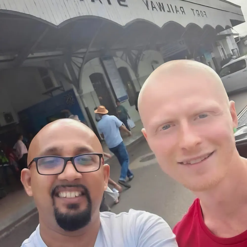 serendib events and tours sri lanka travel agent tour operator with guest from Europe