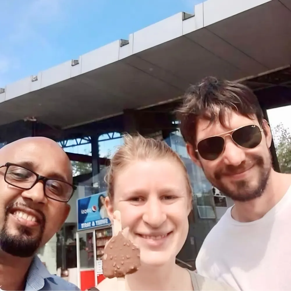 serendib events and tours sri lanka travel agent tour operator with guests from Europe Couple