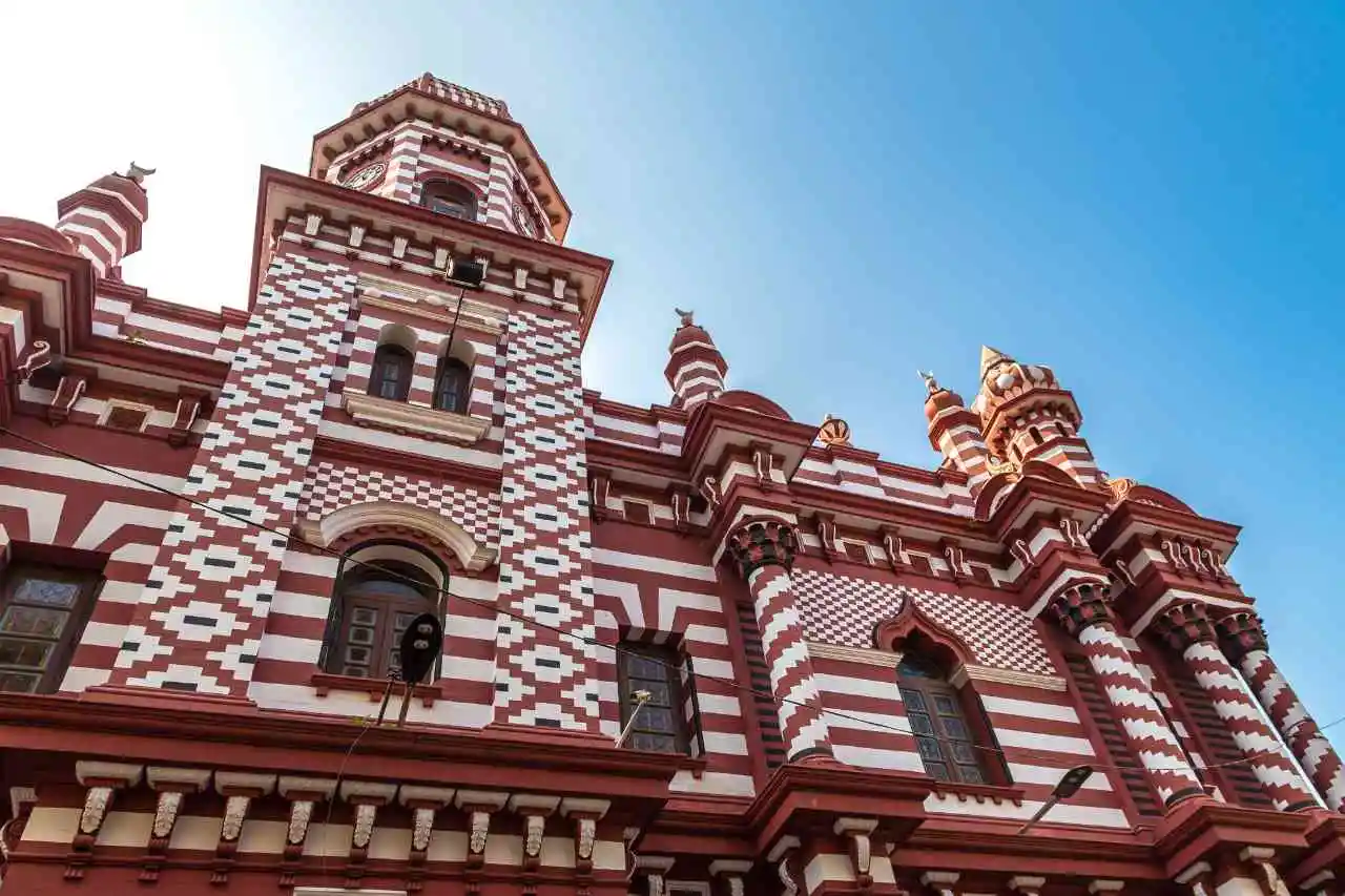 sri-lanka-colombo-red-mosque-masjid