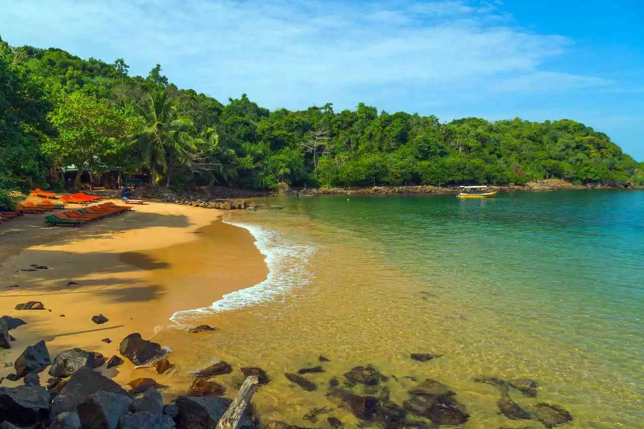unawatuna-jungle-beach-down-south-sri-lanka